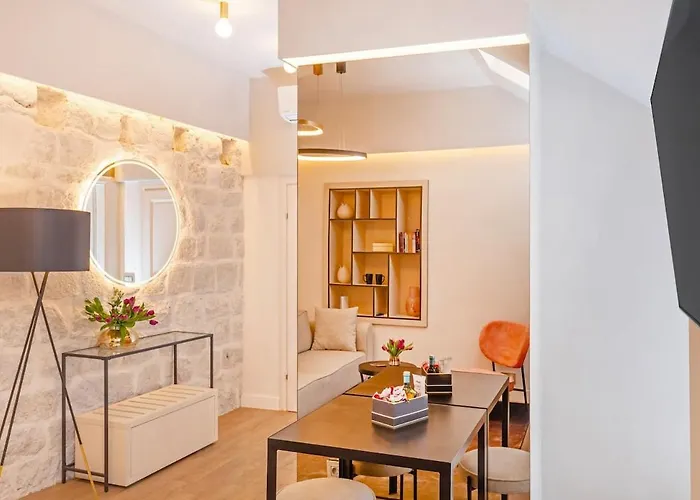 Old Town L Apartment