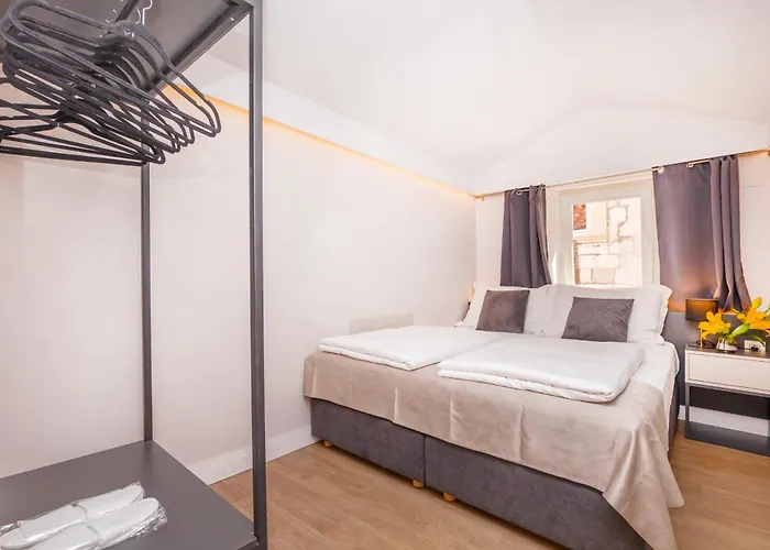 Old Town L Apartment